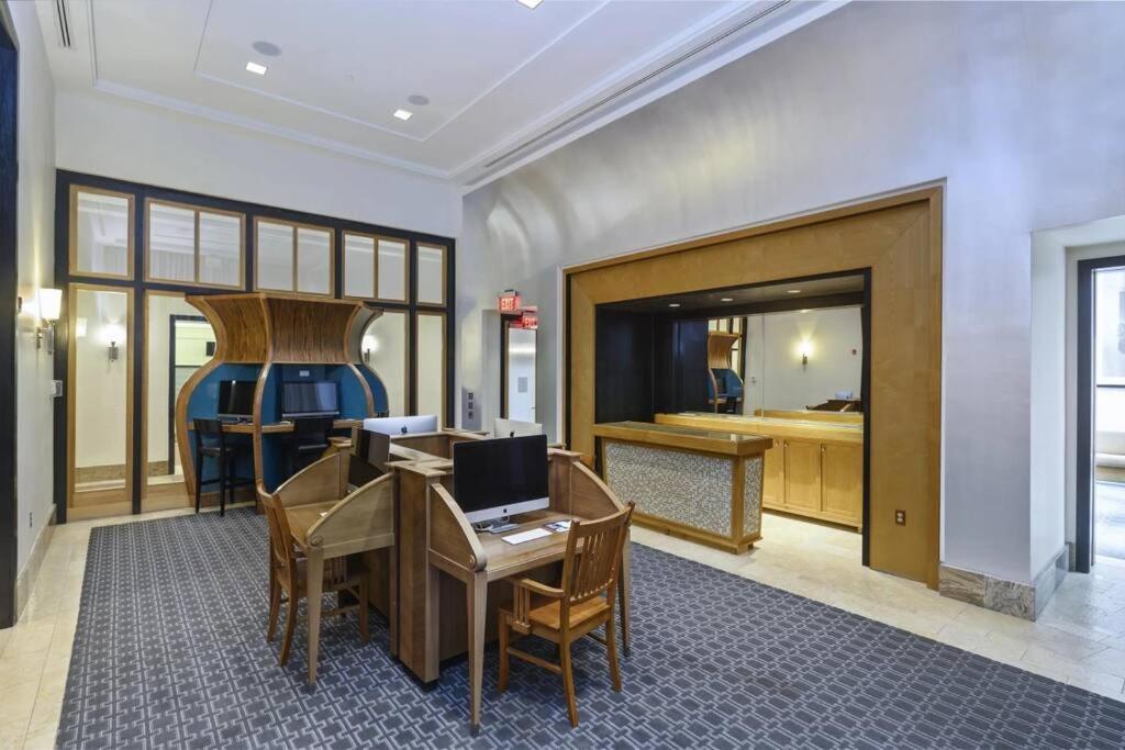 Fantastic 2 Bedroom Condo At Pentagon City Arlington Bagian luar foto